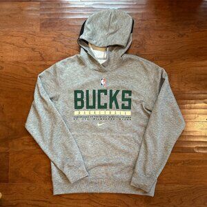 Nike Men's Gray Milwaukee Bucks Hoodie, Size S
